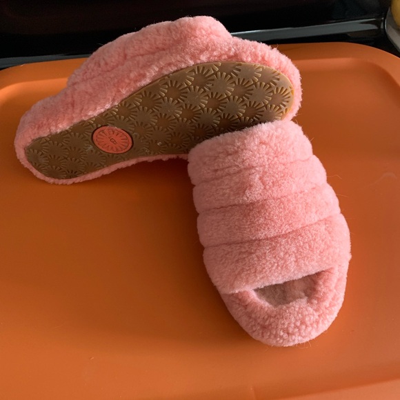 Pink Ugg Sandals size 8, black Koolaburra by Ugg size 8 - Picture 1 of 2